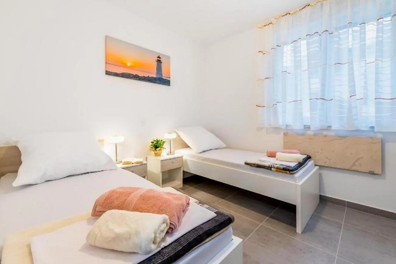 Apartments With A Parking Space Baska, Krk - 22416 Croatia
