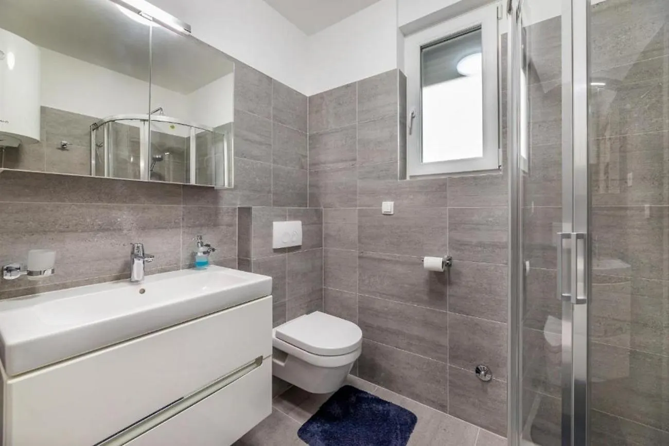 Apartments With A Parking Space Baska, Krk - 22416 Baska (Krk)